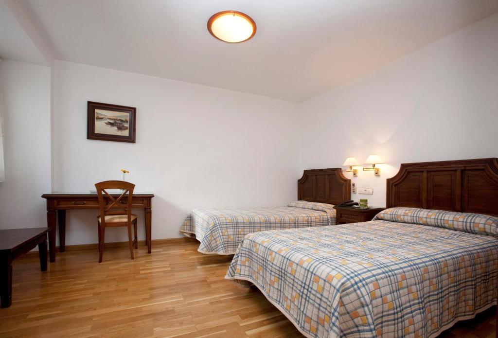 Hotel Avenida Yecla Extérieur photo